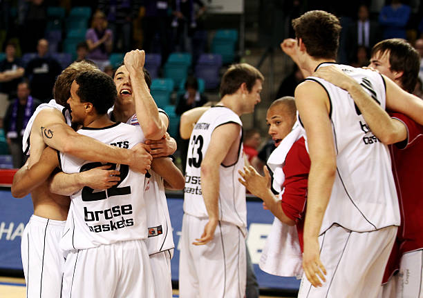 也是品牌建 也是品牌建